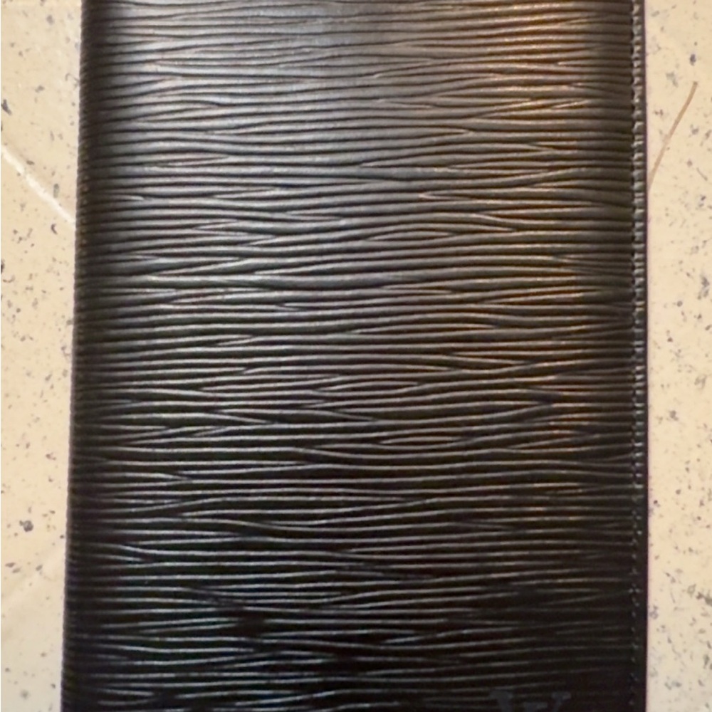 Authentic LOUIS VUITTON Black Epi Leather Cartes Credit Long Wallet